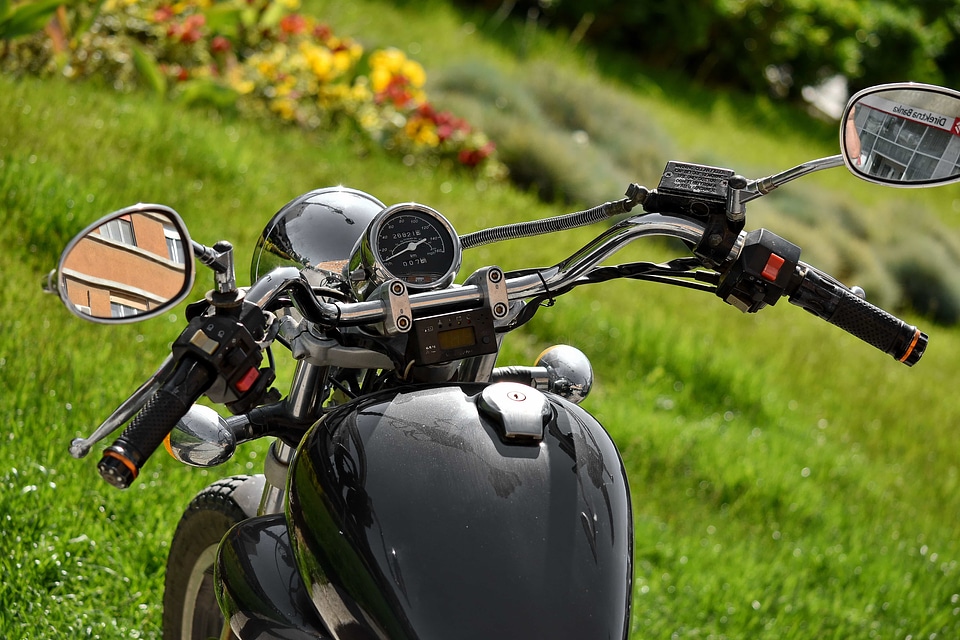 Gearshift metallic motorcycle