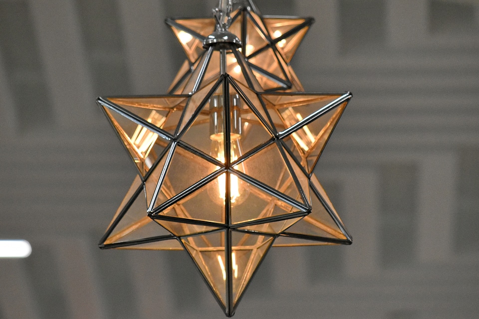 Chandelier lantern light bulb