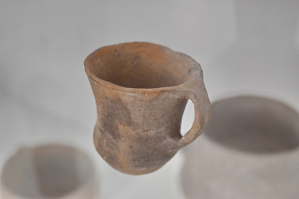 Art earthenware handmade