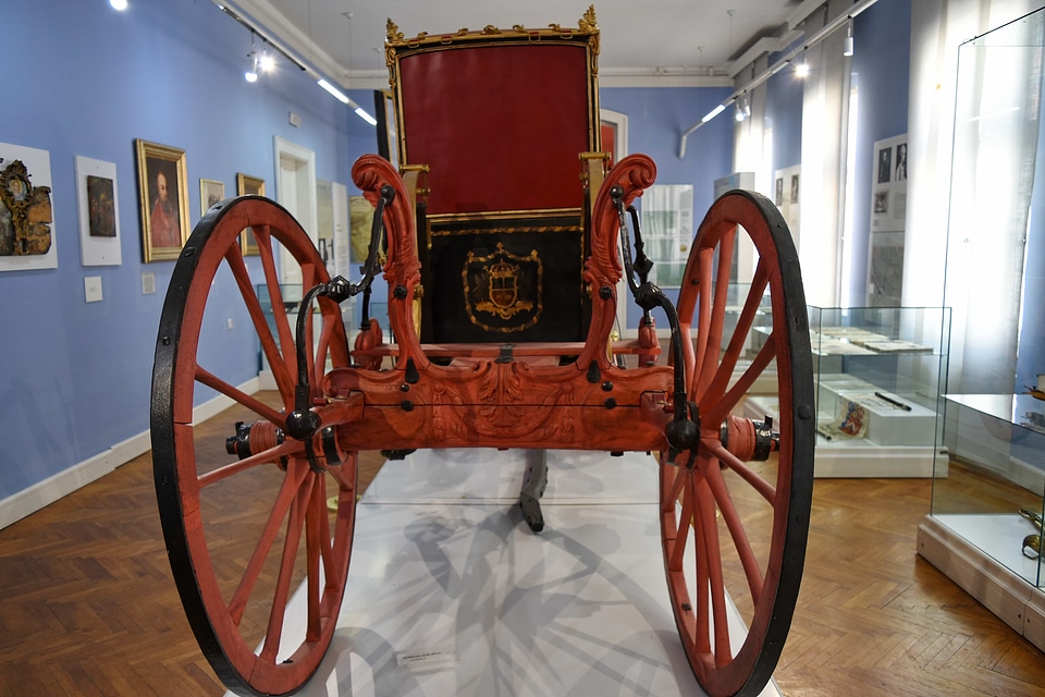 Carriage wheel vehicle photo