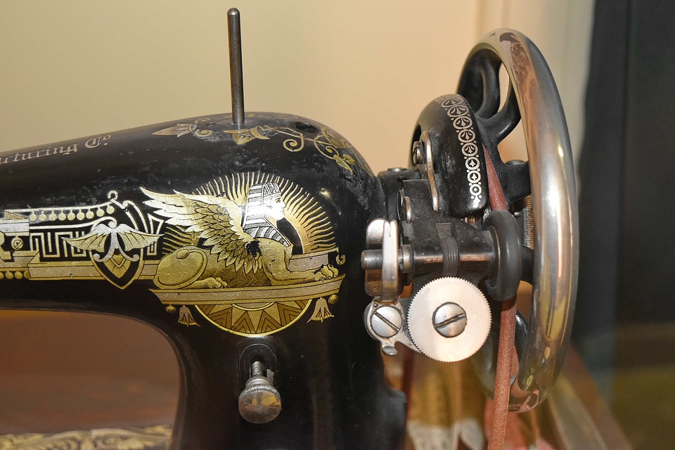 Device mechanism sewing machine