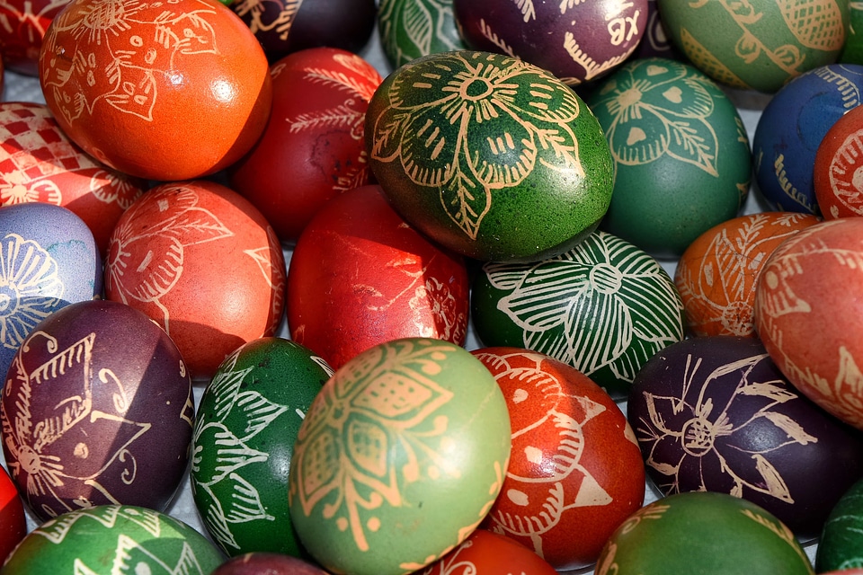 Christianity holiday egg