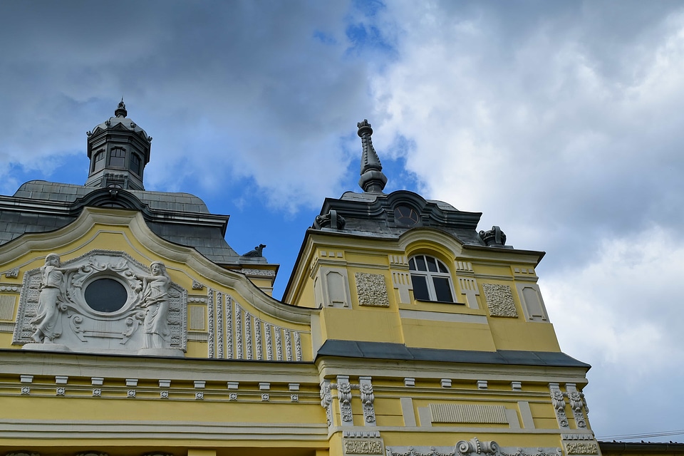 Castle palace temple photo