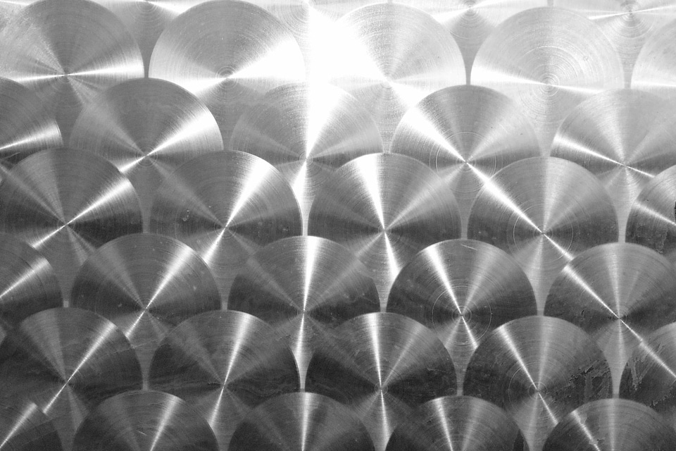 Geometric metal metallic