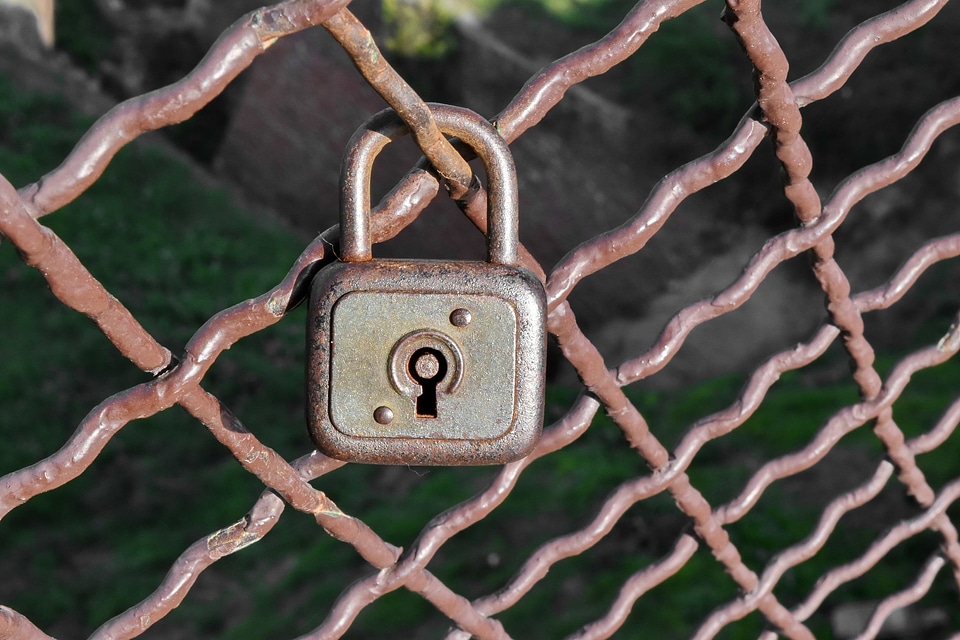 Padlock fastener lock