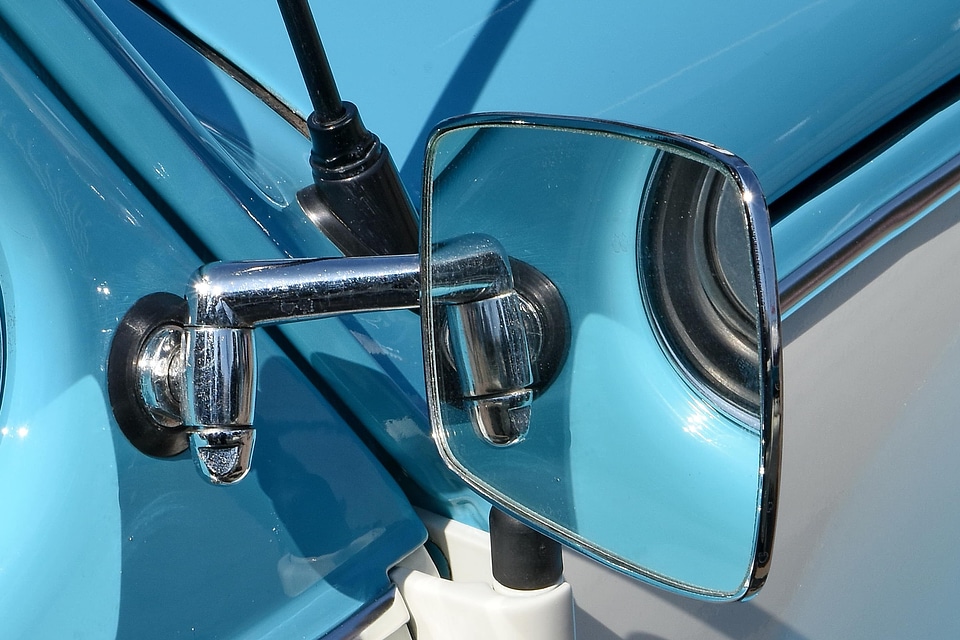 Chrome metallic reflection
