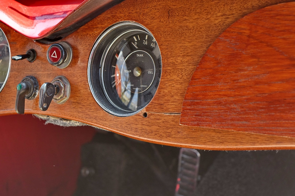 Dashboard wooden car