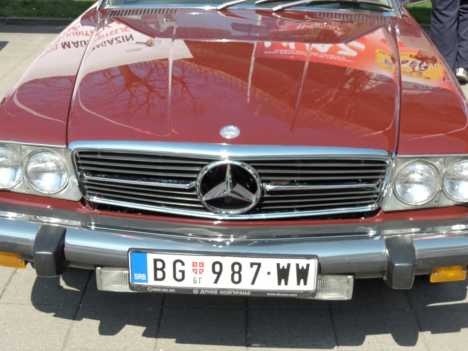 Automobile automotive bumper