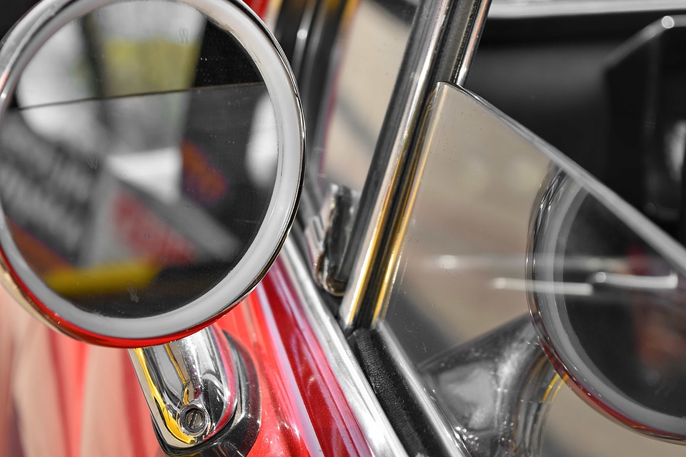 Glass mirror reflection