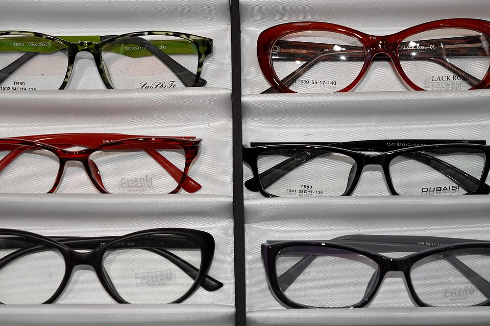 Sunglasses eyeglasses ultraviolet