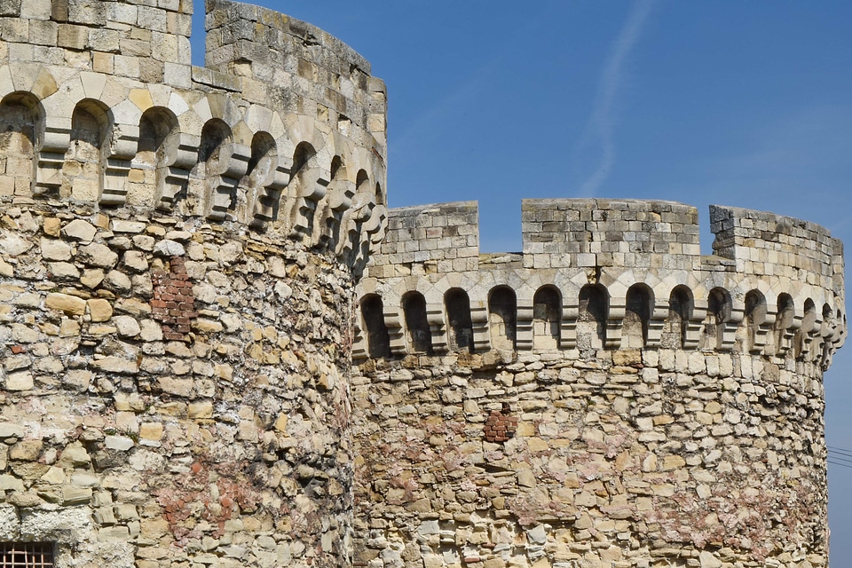 Forties fortification medieval