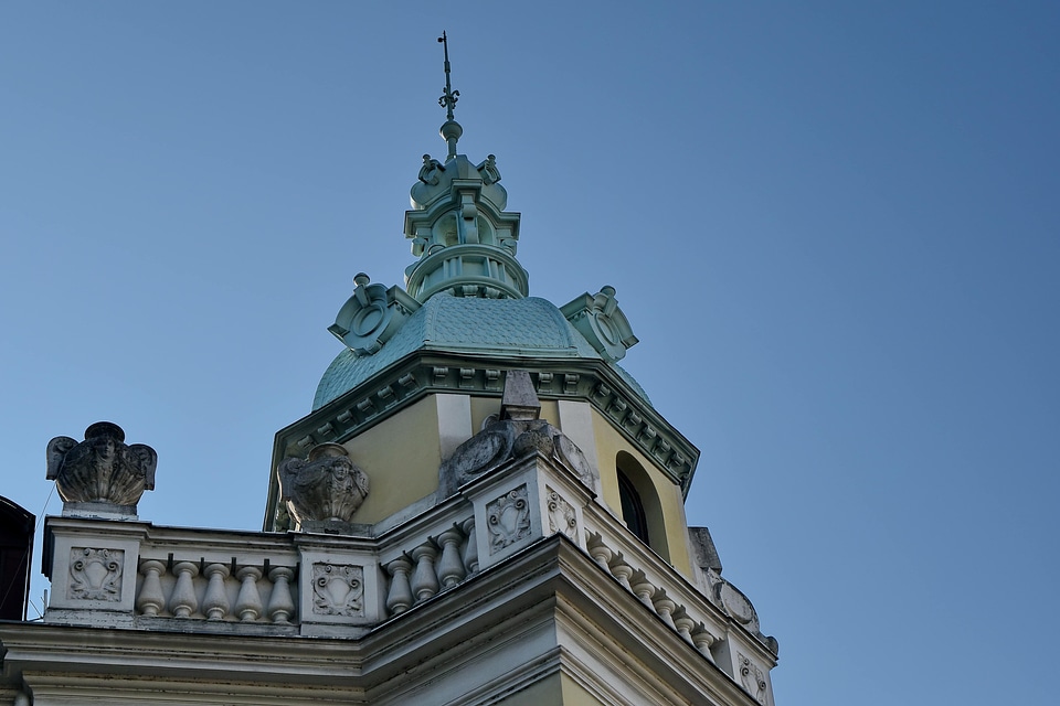 Architectural Style heritage roof