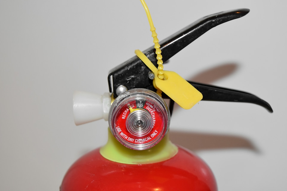 Device fire extinguisher equipment