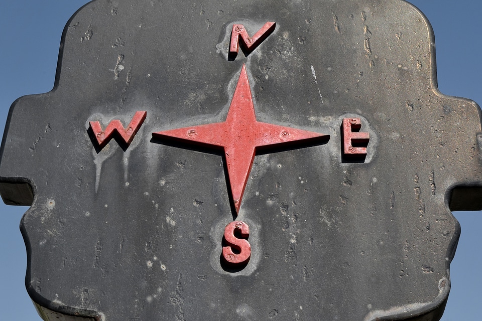Cast Iron navigation north