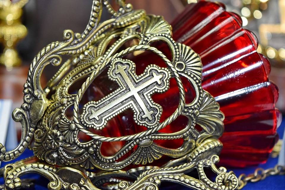 Religious buckle gold