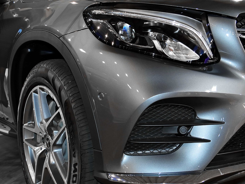 Headlight wheel automotive