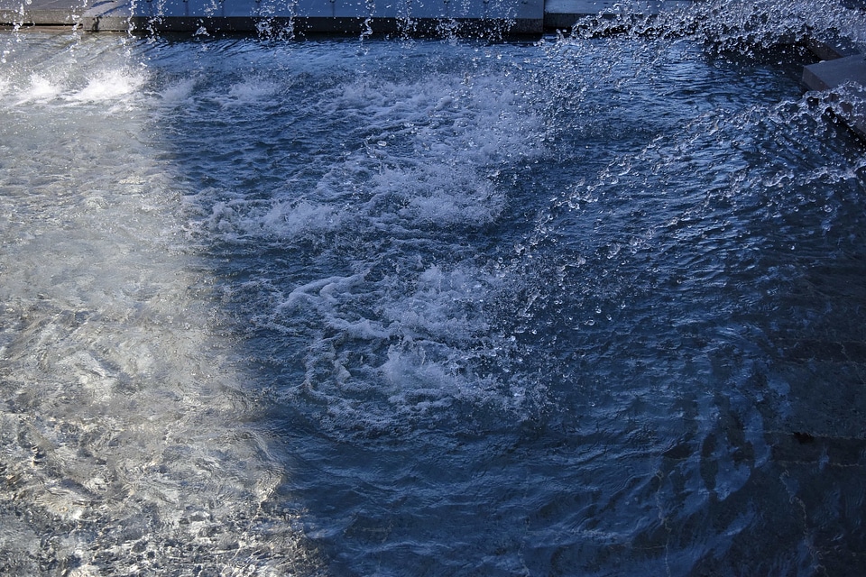 Fountain splash water