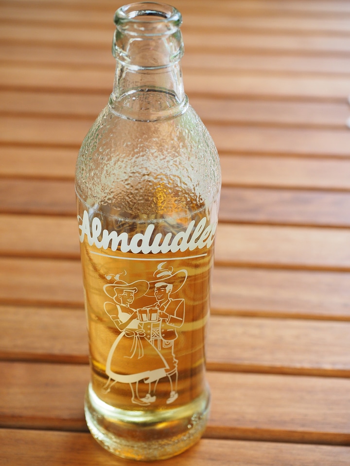 Drink lemonade herbal extracts