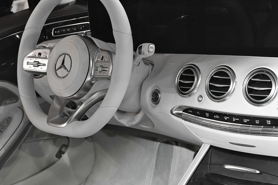 Black And White interior decoration steering wheel