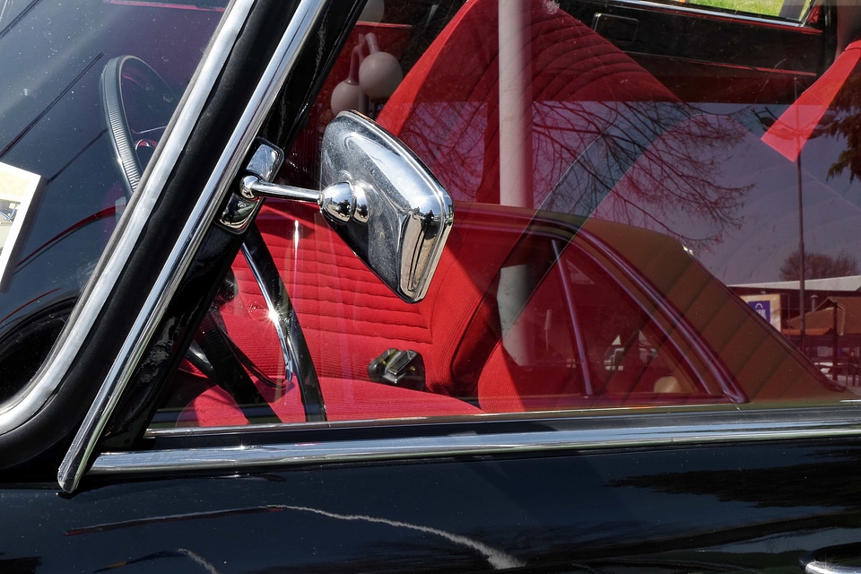Mirror vehicle automobile