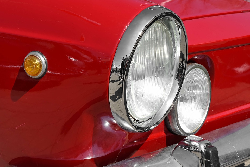 Automobile chrome headlight