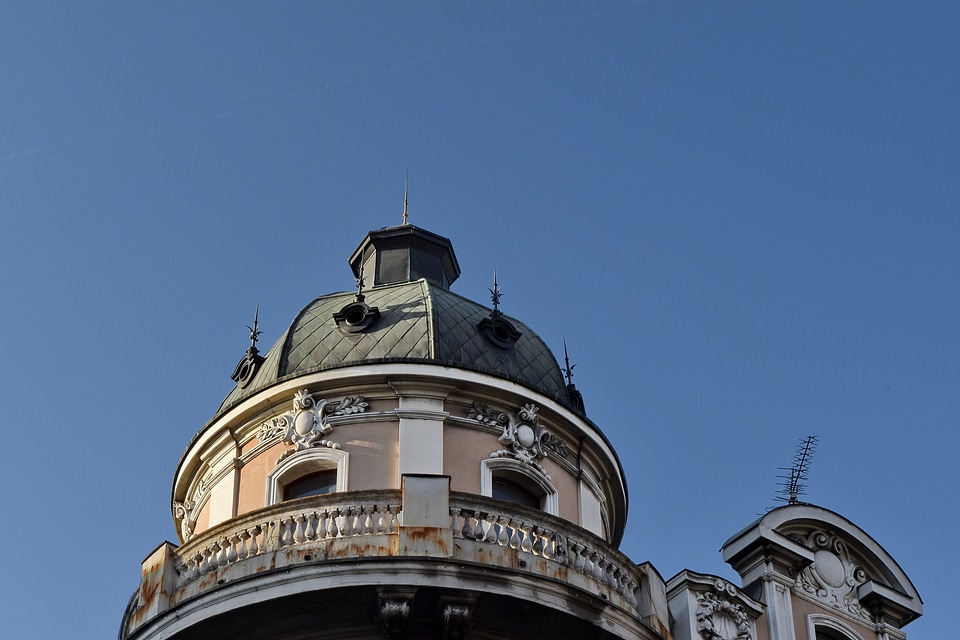 Dome tower roof