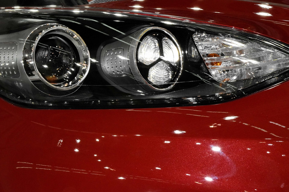 Automobile headlight speed
