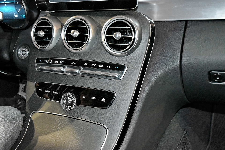 Car steering wheel transportation