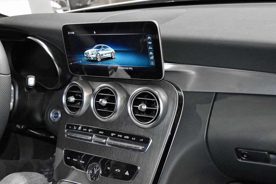 Vehicle dashboard drive
