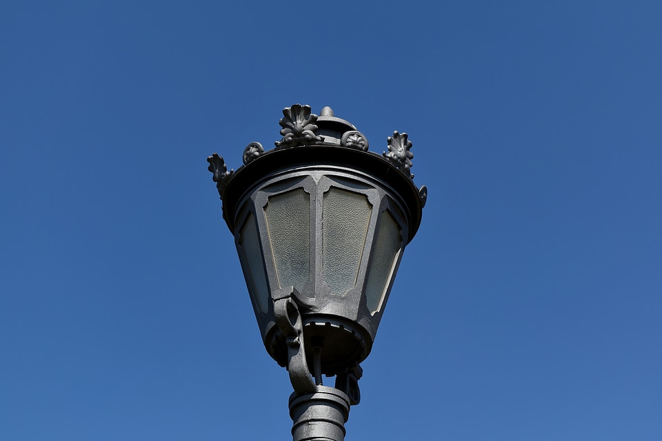 Lamp lantern bulb photo