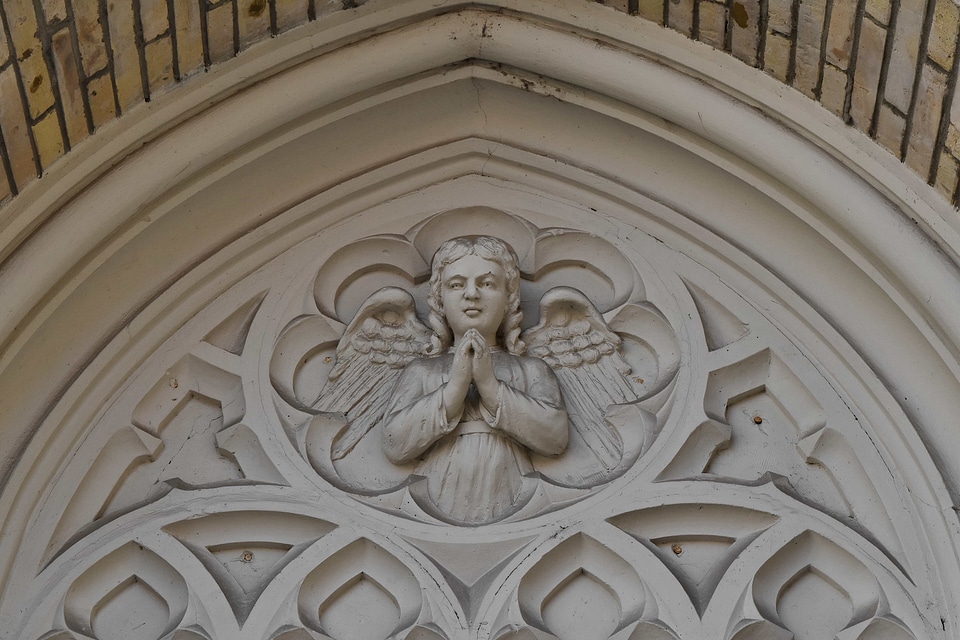 Angel prayer wings