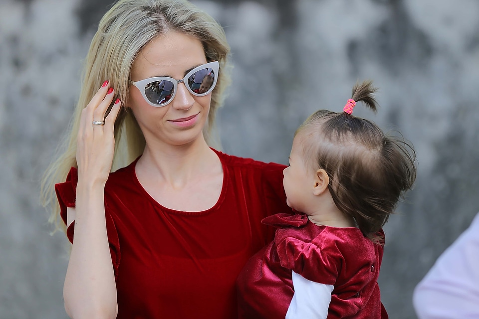 Motherhood mother blonde hair