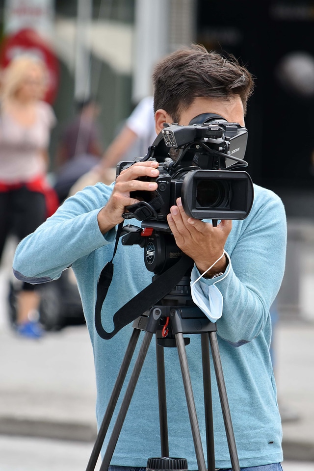 Video Recording tripod camera