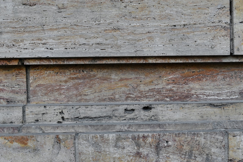 Marble wall surface