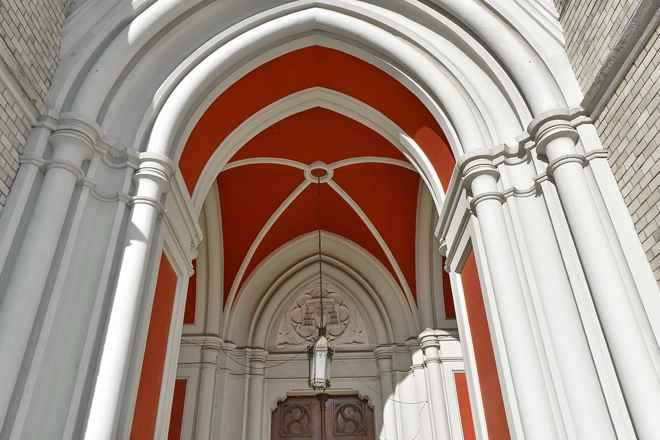 Arch gothic religion