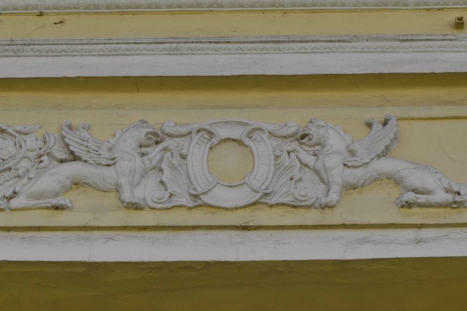Facade handmade ornament
