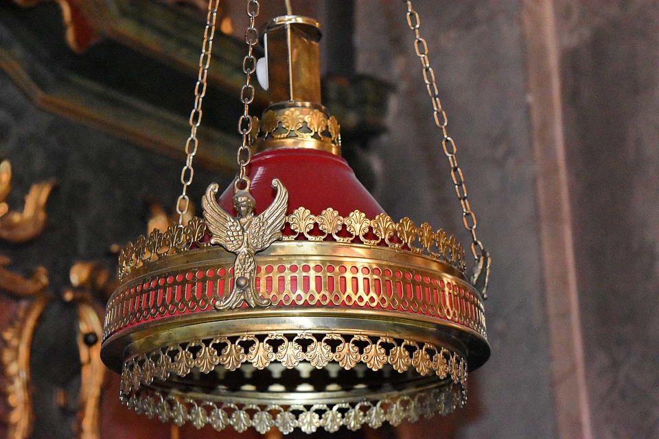 Chandelier lantern gold