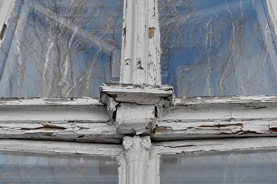 Glass reflection transparent