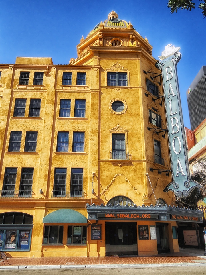 Landmark scenic city