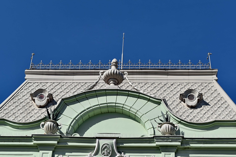 Building facade architecture