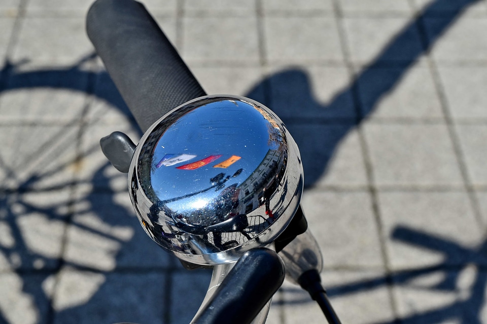Bicycle gearshift metallic