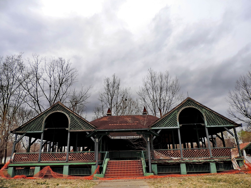 Abandoned shed house photo