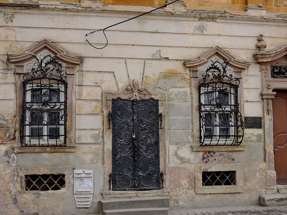 Abandoned cast iron decoration photo