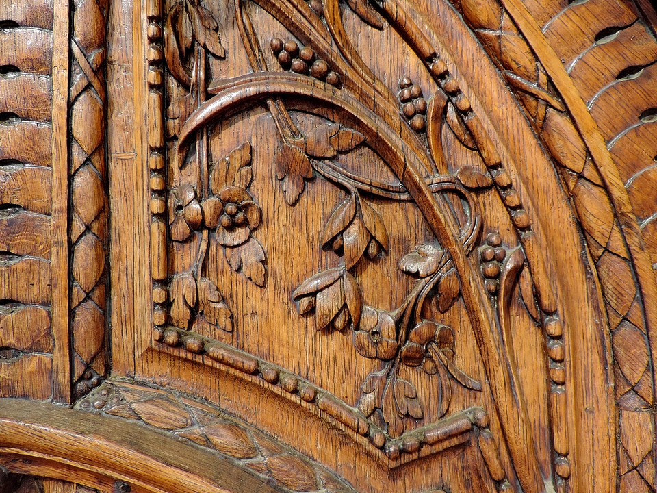 Carving furniture handmade