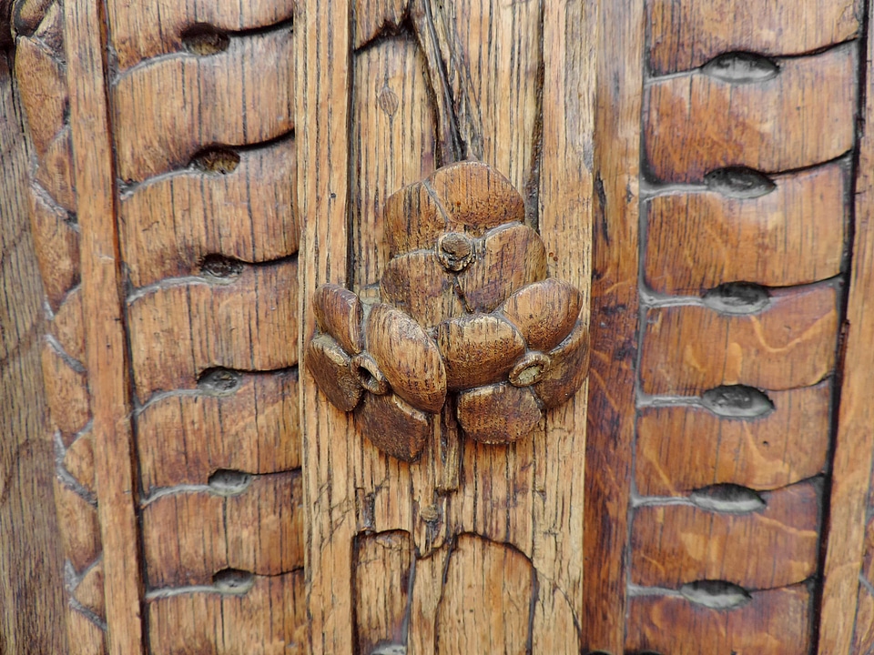 Carpentry carving handmade