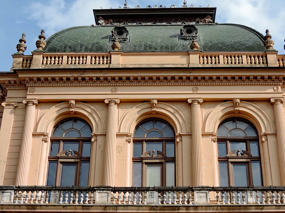 Balcony castle museum photo