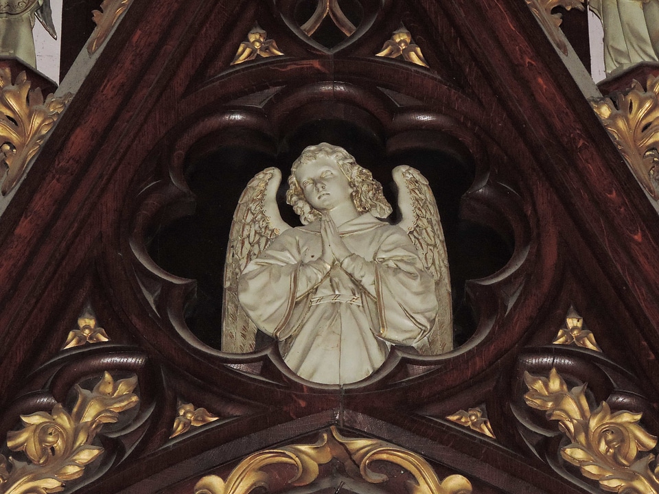 Altar angel carving