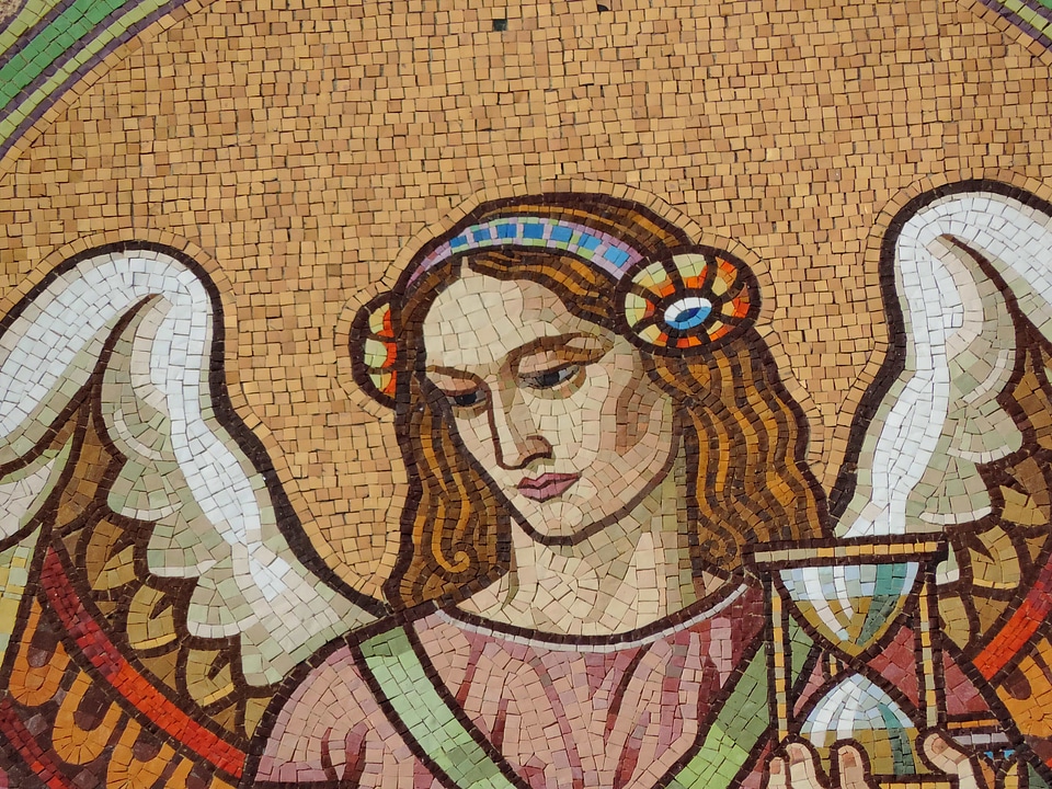 Angel face decoration