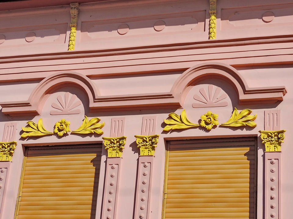 Baroque detail facade