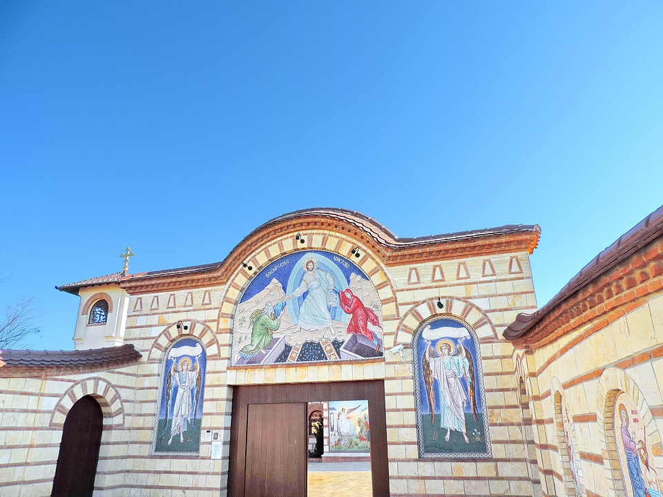 Facade church architecture